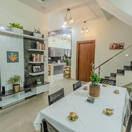 Dhruva - Luxury Villa In Cbd เดห์ราดุน ภายนอก รูปภาพ